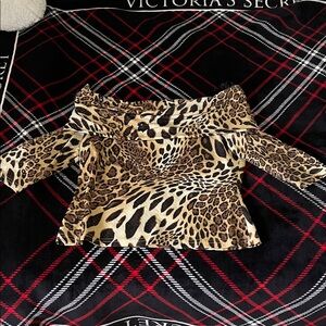 Nueva leopard print off the shoulder top